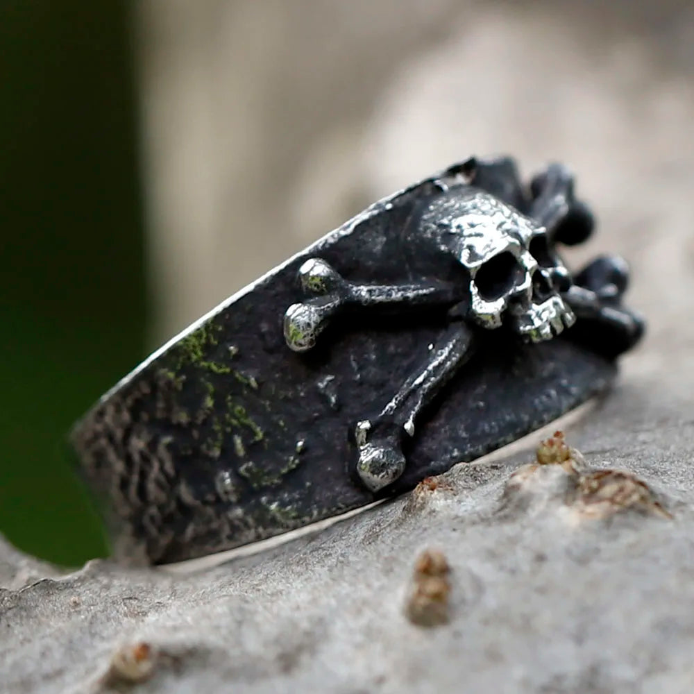 Gothic Skull Ring – Viking with Toxic Poison Punk Biker Statement