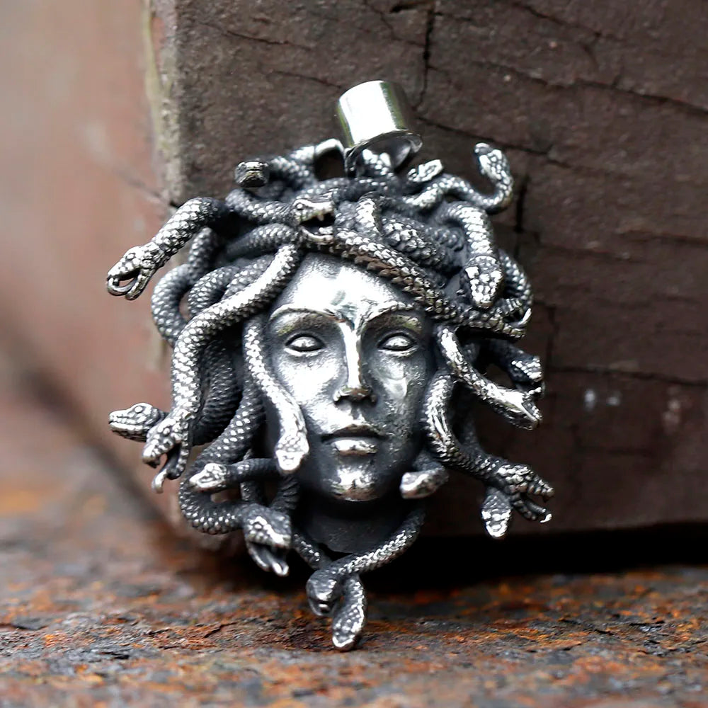 Gothic Statement Necklace – Medusa with Gorgon Pendant Spiga Chain Punk