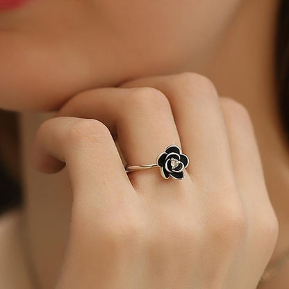 Gothic Statement Ring – Punk with Black Dahlia Flower Zirconia Dark Floral