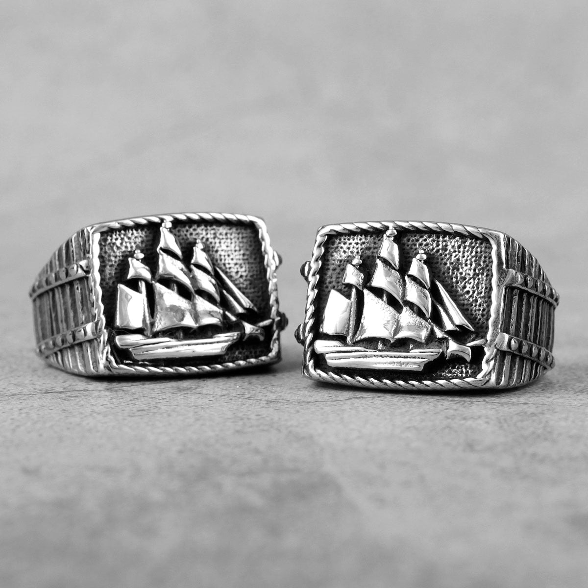 Gothic Statement Ring – Starboard Smooth Sailing Punk Biker for Alternative Styling