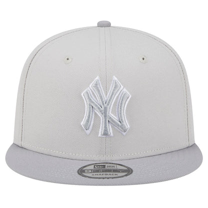 New Era New York Yankees TWO TONE COLOR PACK 9FIFTY SNAPBACK- Khaki/Grey