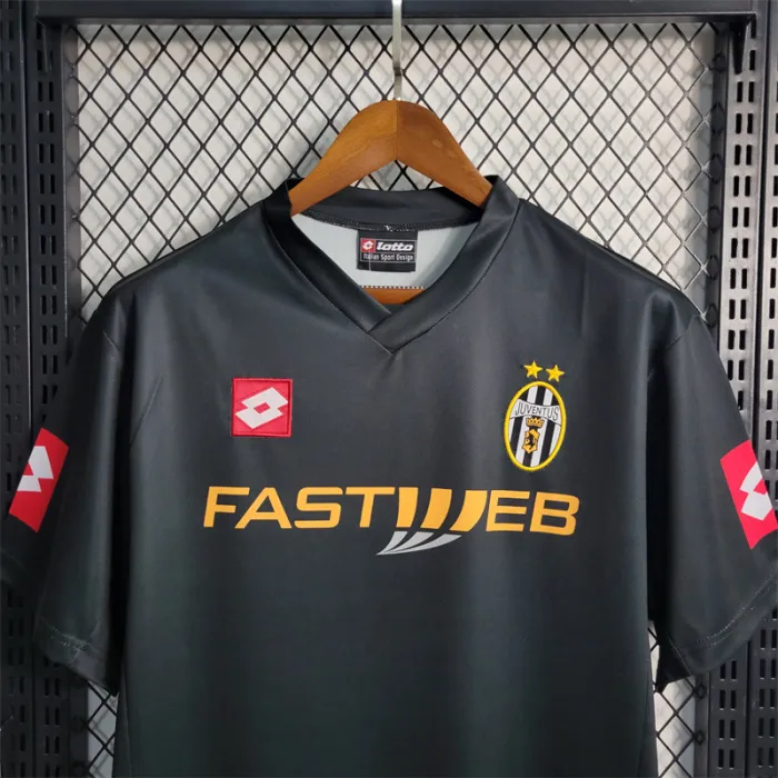 Juventus Jersey Away kit 01-02 Retro