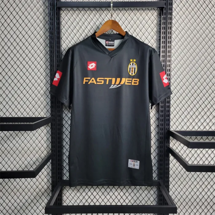 Juventus Jersey Away kit 01-02 Retro