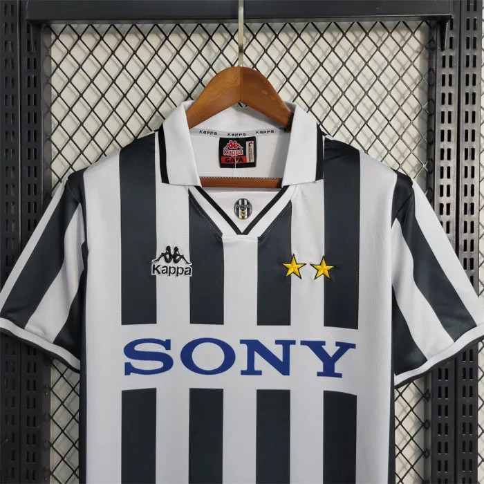 Juventus Jersey Home kit 95-97 Retro