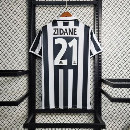 Juventus Jersey Home kit 95-97 Retro