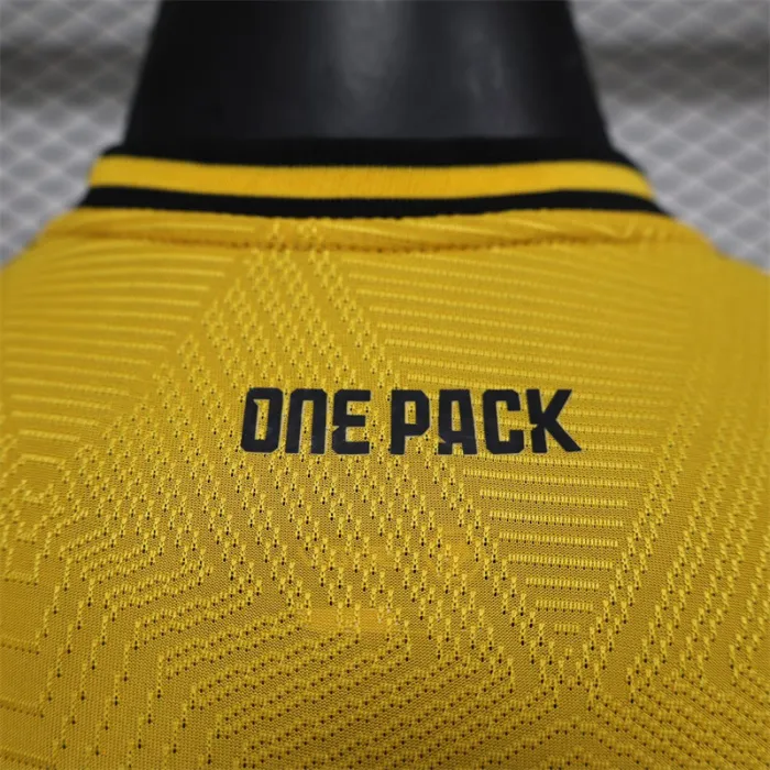 Player Version Wolves Home Jersey 24/25 Football Kit