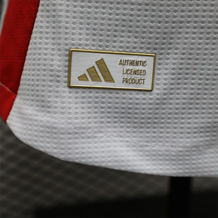 Player Version Fulham Home Jersey 24/25 Football Kit