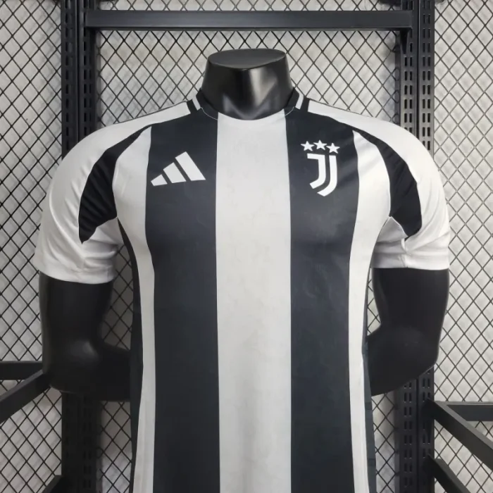 Player Juventus Home Jersey 24/25 Football Kit