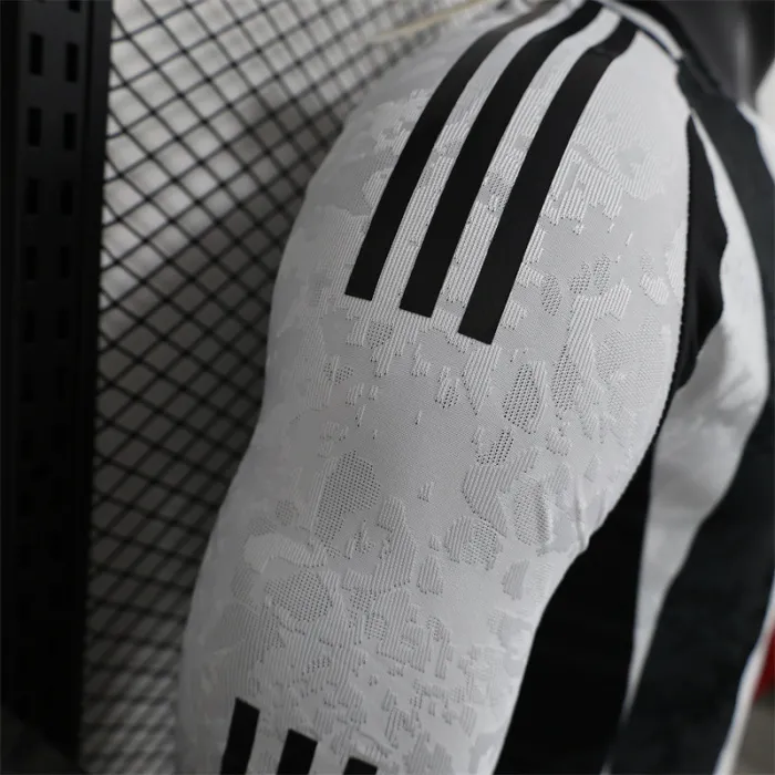 Player Version Juventus Home Jersey 24/25 Football Kit Long Sleeves