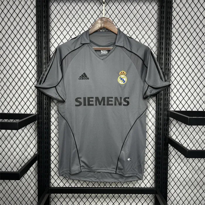 Retro Real Madrid Third Jersey 05/06 Football Kit