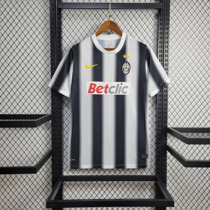 Retro-Juventus-Home-Kit-11/12-Football-Jersey