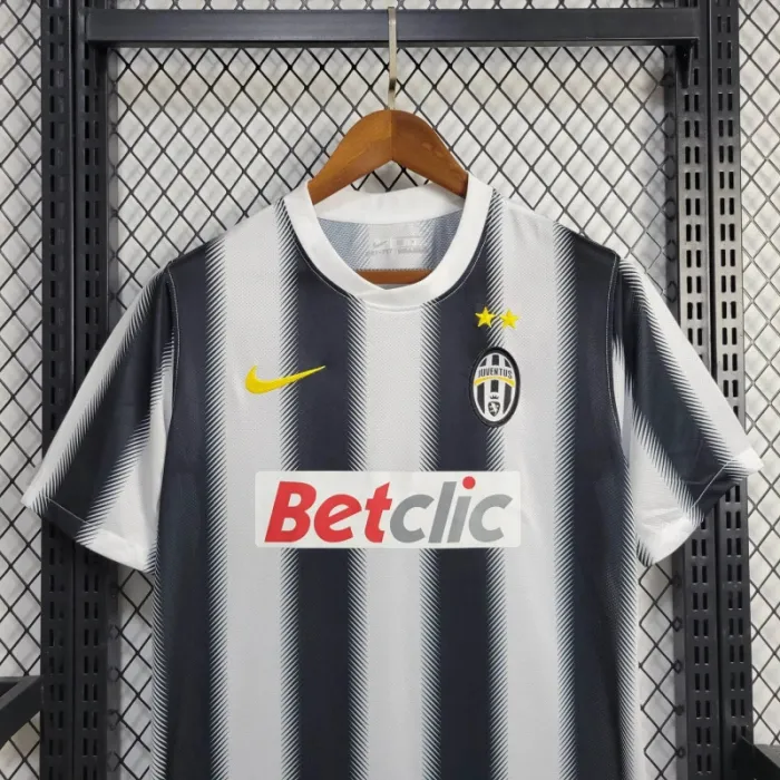 Retro-Juventus-Home-Kit-11/12-Football-Jersey