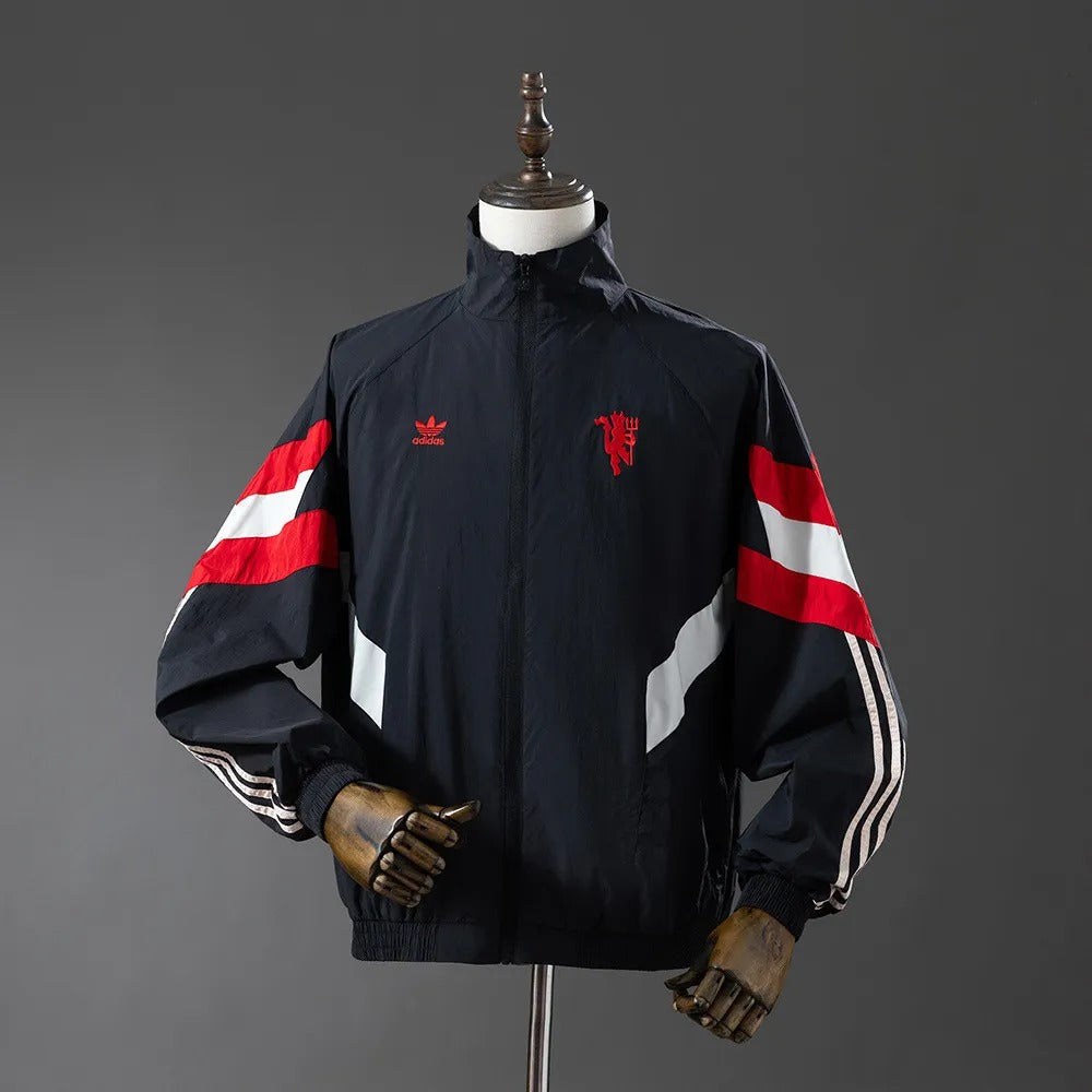 Manchester United Windbreaker 2025/26 Black Football Kit