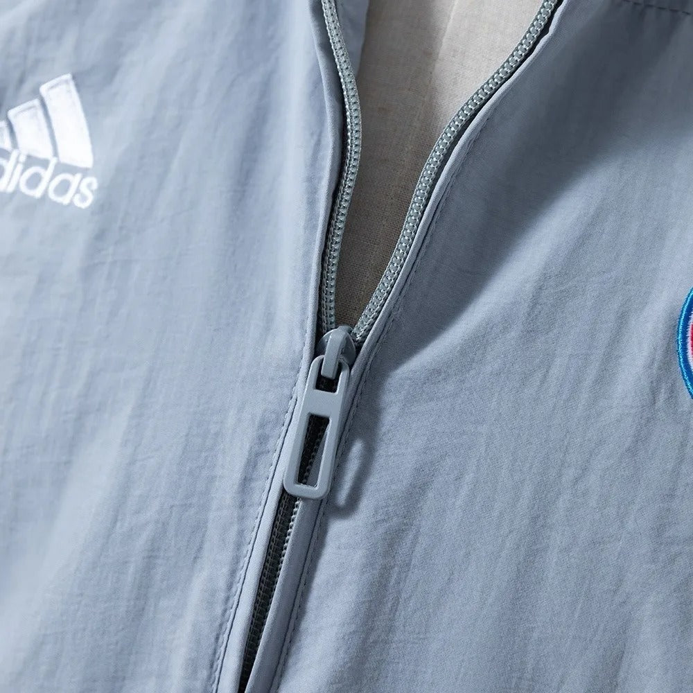 Bayern Munich Windbreaker 2025/26 Grey Football Kit