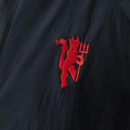 Manchester United Windbreaker 2025/26 Black Football Kit