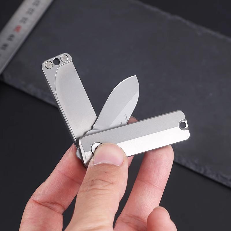 Magnetic Fidget Toy – TiSpin Blade Titanium Utility Knife with D2 Steel EDC Multi-Tool