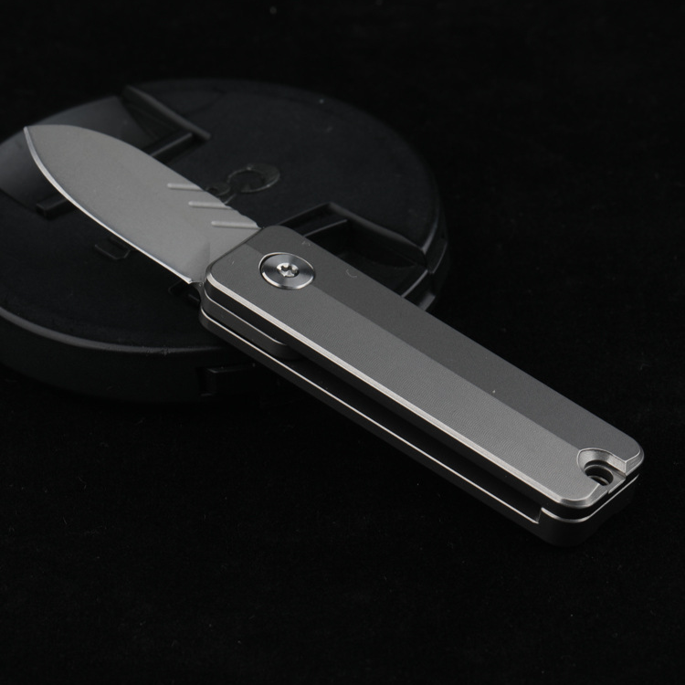 Magnetic Fidget Toy – TiSpin Blade Titanium Utility Knife with D2 Steel EDC Multi-Tool