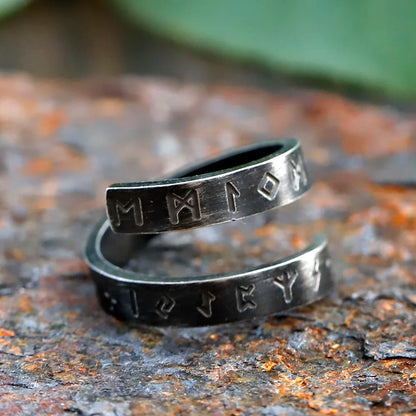 Metal Fidget Spinner – Statement Ring with Gothic Viking Rune Rotating Punk Retro