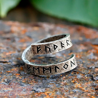 Metal Fidget Spinner – Statement Ring with Gothic Viking Rune Rotating Punk Retro