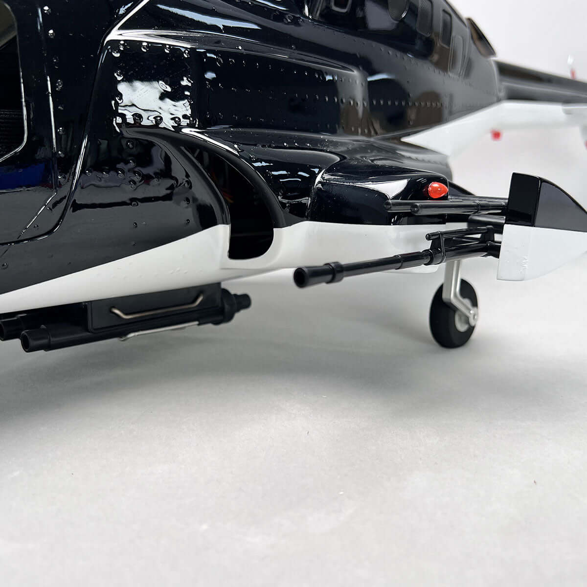 ROBAN Airwolf 470L Scale RC Helicopter GPS X2 Flight Control LED Night Flight PNP/RTF