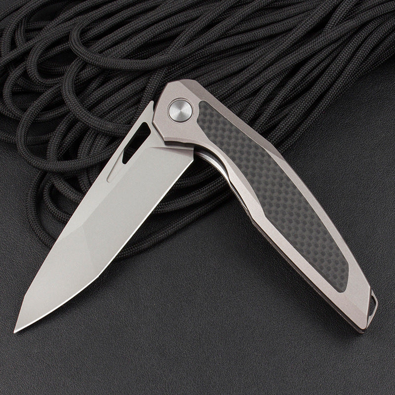 Steel Folding Knife – Razor-Edge Bear Claw D2 with Carbon Fiber & Rosewood Options