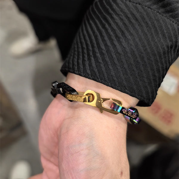 Titanium Bracelet – FloraLink Chains Unisex Modern Steel with Daisy Pattern Engraving