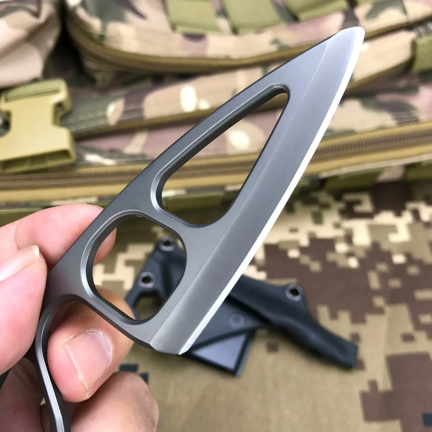 Titanium Fixed Blade Knife – Camping 440C Steel Oxide Coating Multi-Grip EDC Survival