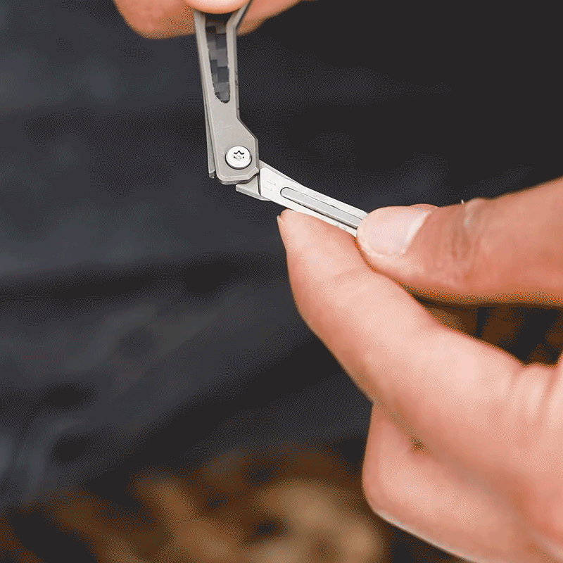 Titanium Folding Knife – WaspArmor Blade Micro Scalpel with Surgical Blade EDC Keychain