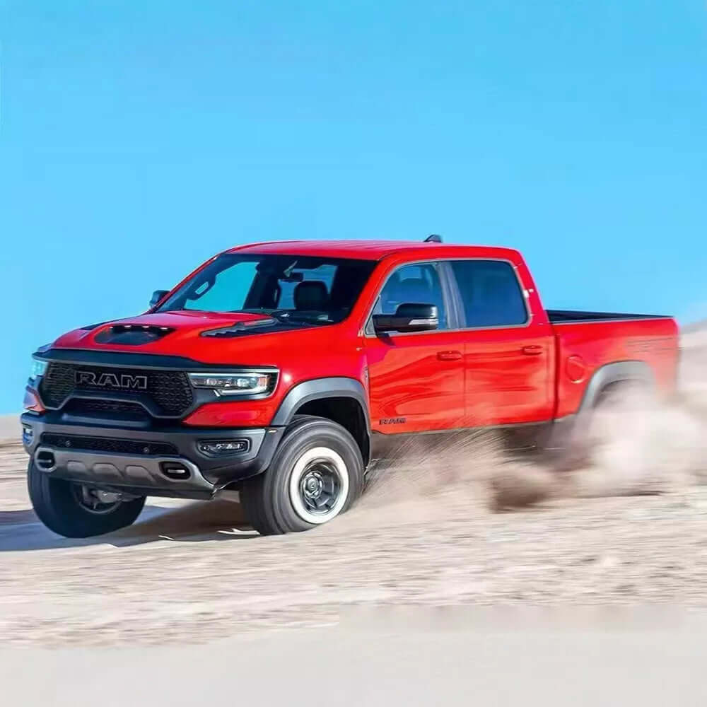 TRACTION HOBBY KM Dodge RAM 1500 1/8 4WD Brushless RC Crawler Licensed Off-Road Climbing Truck RTR