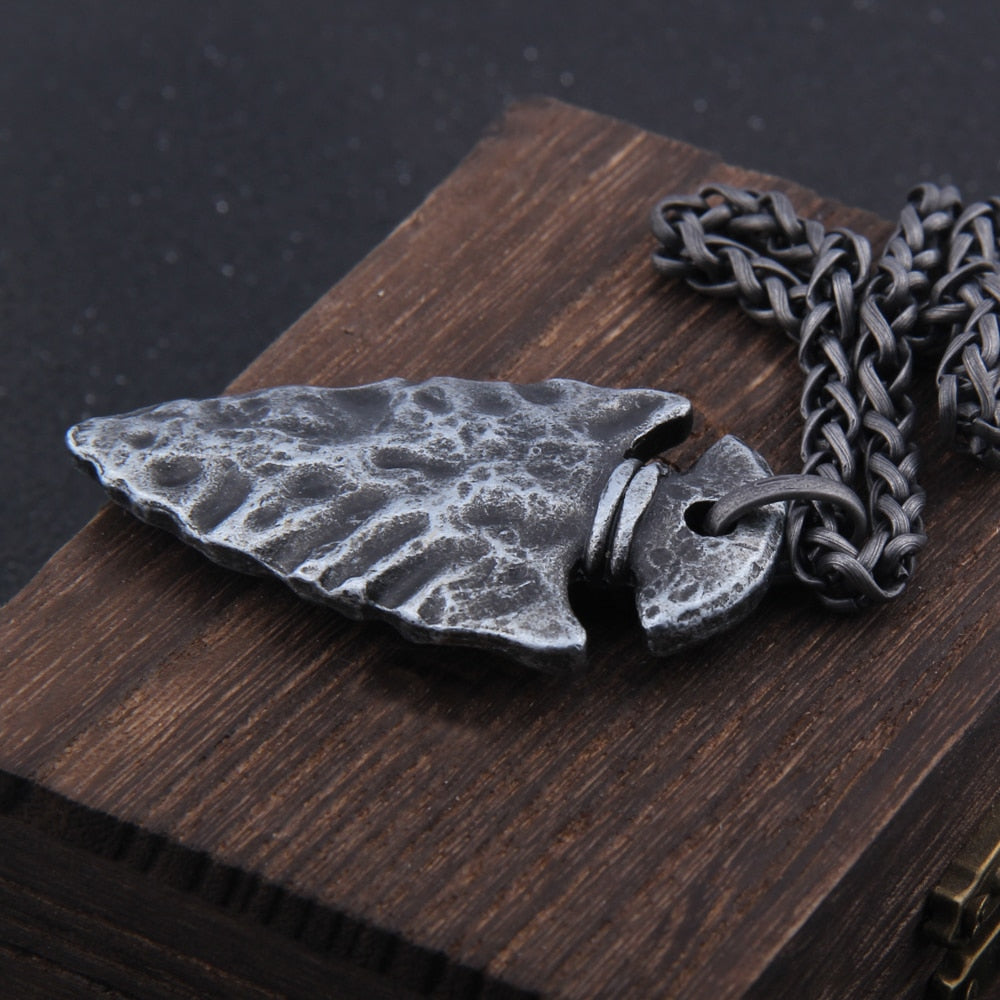 Vegvisir Compass Necklace – Viking with Spearhead Norse Gothic Pendant